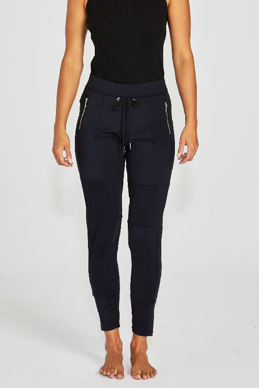 Johnby Jogger | Black Casual chic unclassified dresses